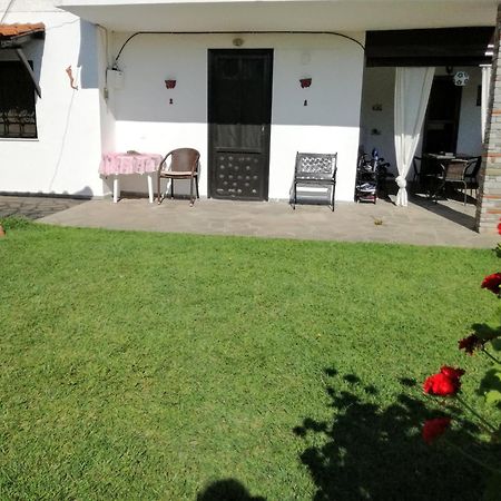 Ferienwohnung Jenny'S Garden Vourvourou Zimmer foto